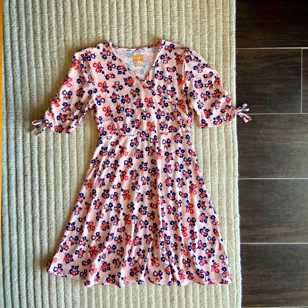 Harper Canyon split V neck jersey dress, Girls size 7/8, EUC